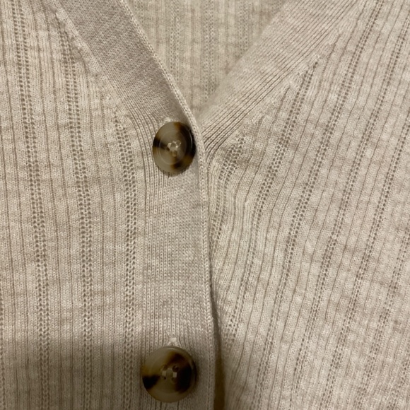 Madewell cream colored x-large cardigan - Picture 3 of 3